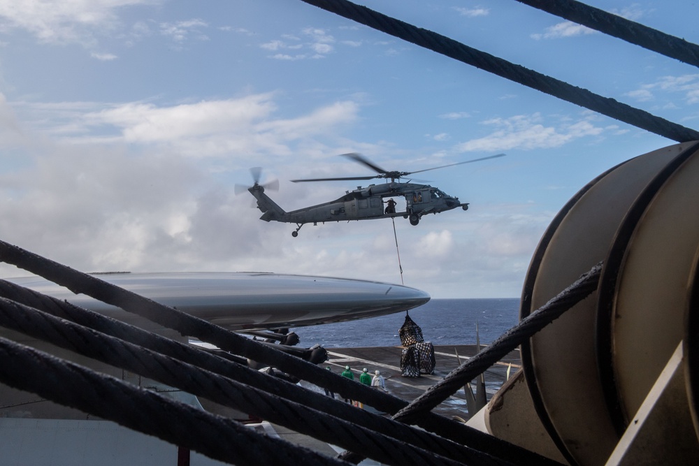 USS Carl Vinson (CVN 70) Conducts Routine Flight Operations in the Philippine Sea