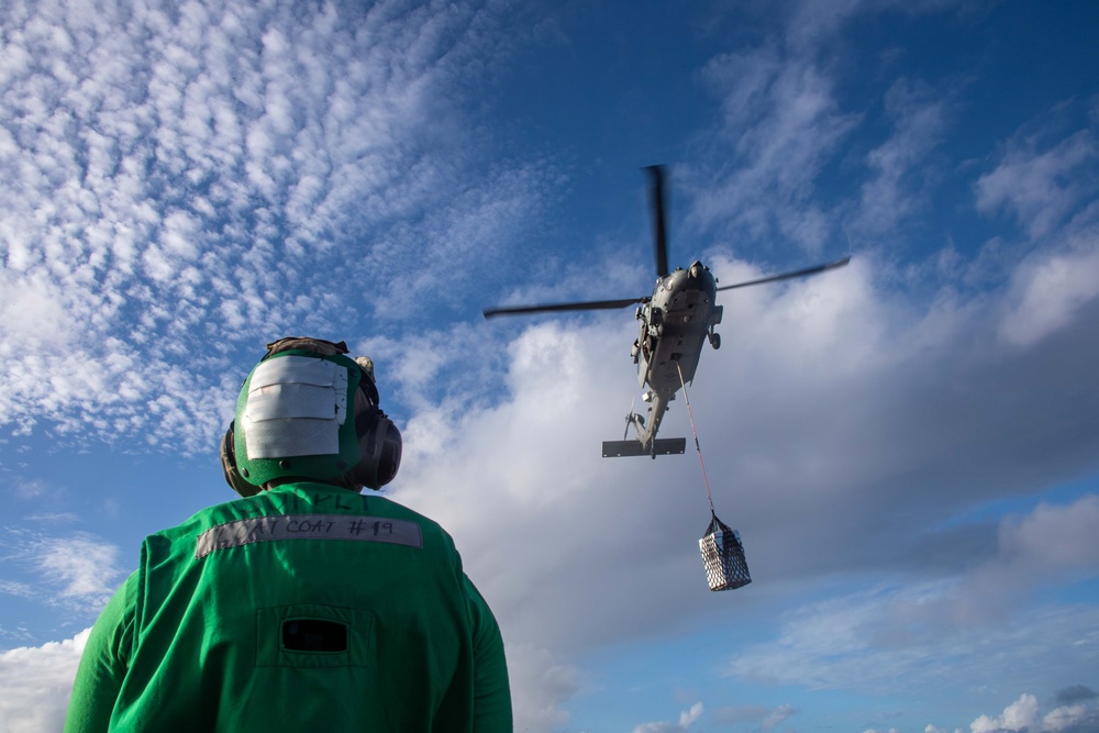 USS Carl Vinson (CVN 70) Conducts Routine Flight Operations in the Philippine Sea