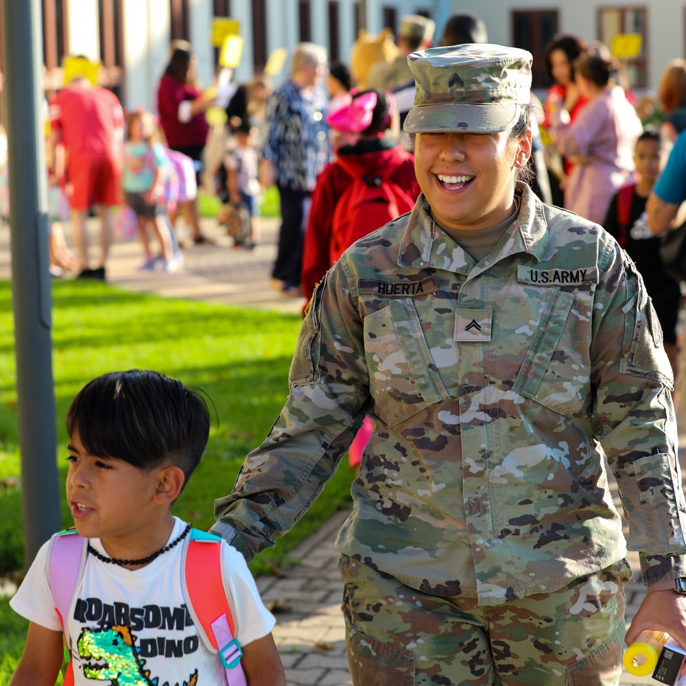 Vicenza Military Community Welcomes Students Back to School