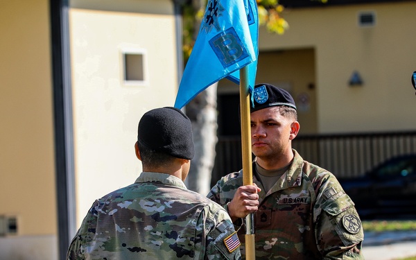 522d Military Intelligence Battalion Holds Change of Command Ceremony