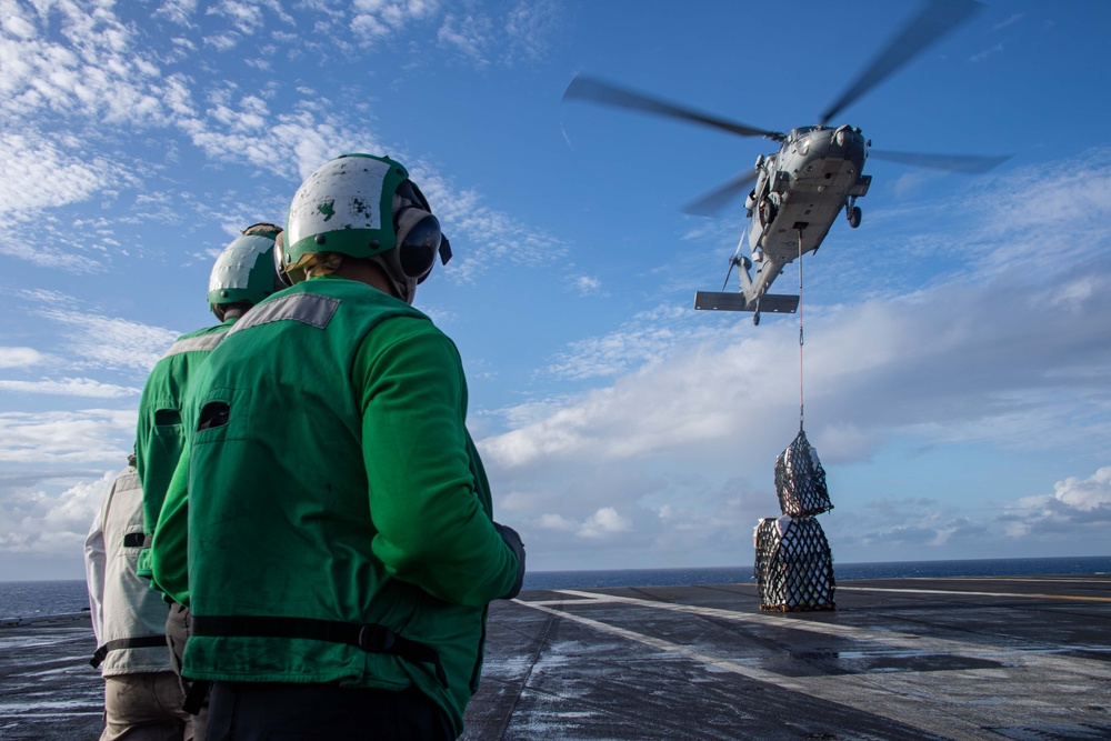 USS Carl Vinson (CVN 70) Conducts Routine Flight Operations in the Philippine Sea