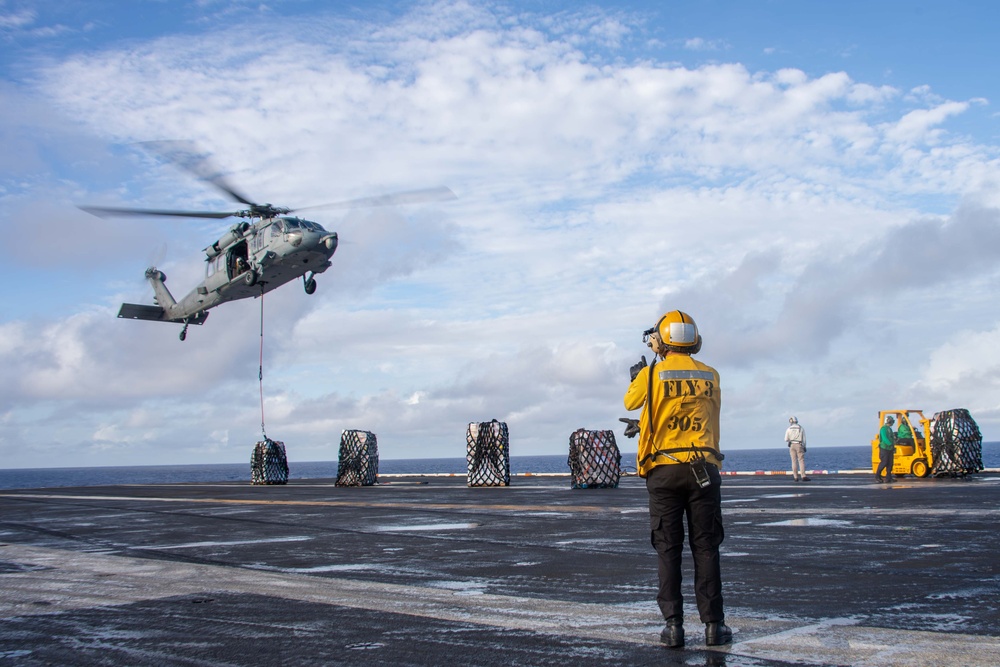 USS Carl Vinson (CVN 70) Conducts Routine Flight Operations in the Philippine Sea