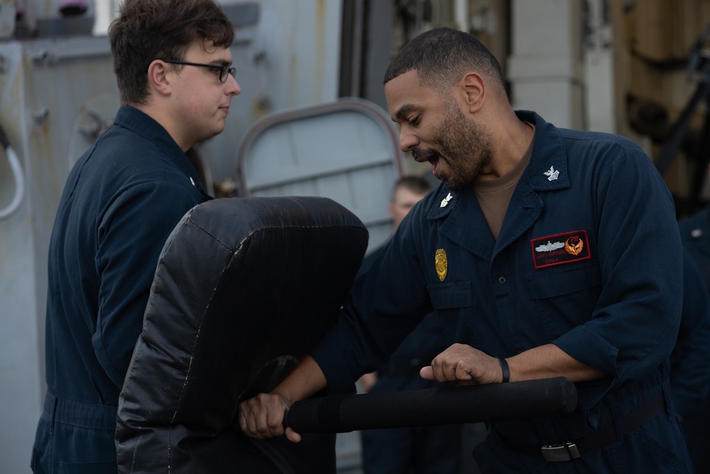 USS Oscar Austin (DDG 79) Conducts Non-Lethal Weapons Training