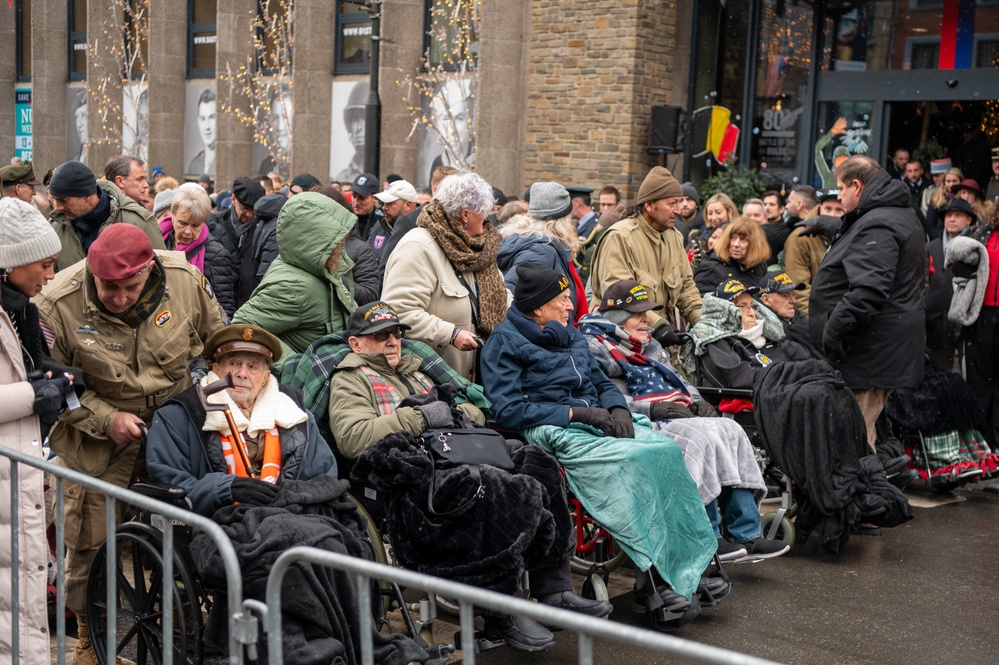 NUTS! Parade Battle of the Bulge 80