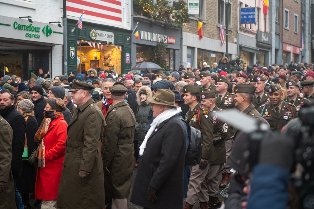 NUTS! Parade Battle of the Bulge 80