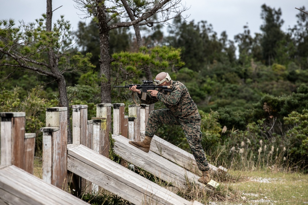 Marine Corps Marksmanship Competition Far East Team Shoots 24 