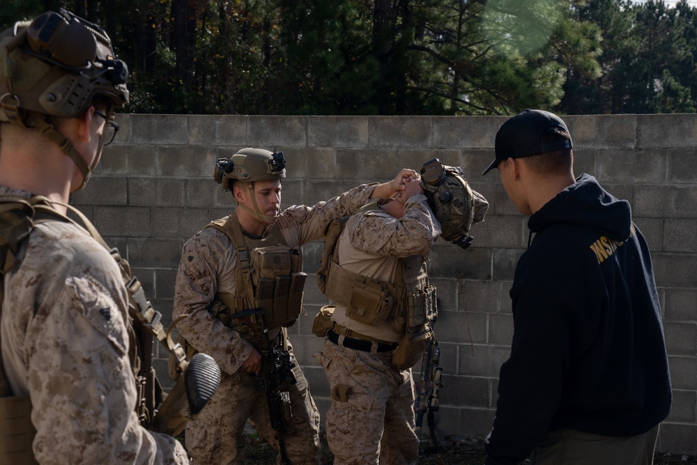 Marines train raiding skills at EOTG