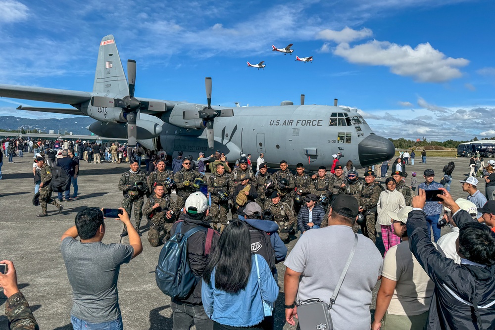 Arkansas National Guard Participates in Guatemala Air Show 2024