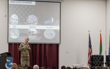 CSAF CMSAF visit USCENTCOM