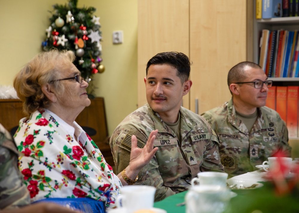 1st Cavalry Division visits Polish School in Wysoka