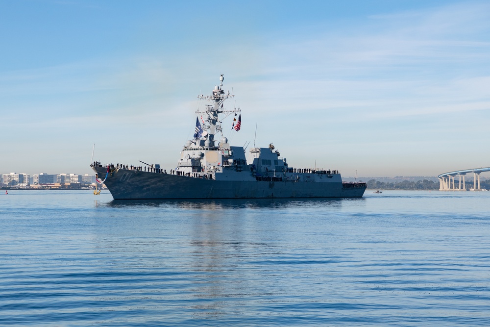 USS Spruance Returns to Naval Base San Diego