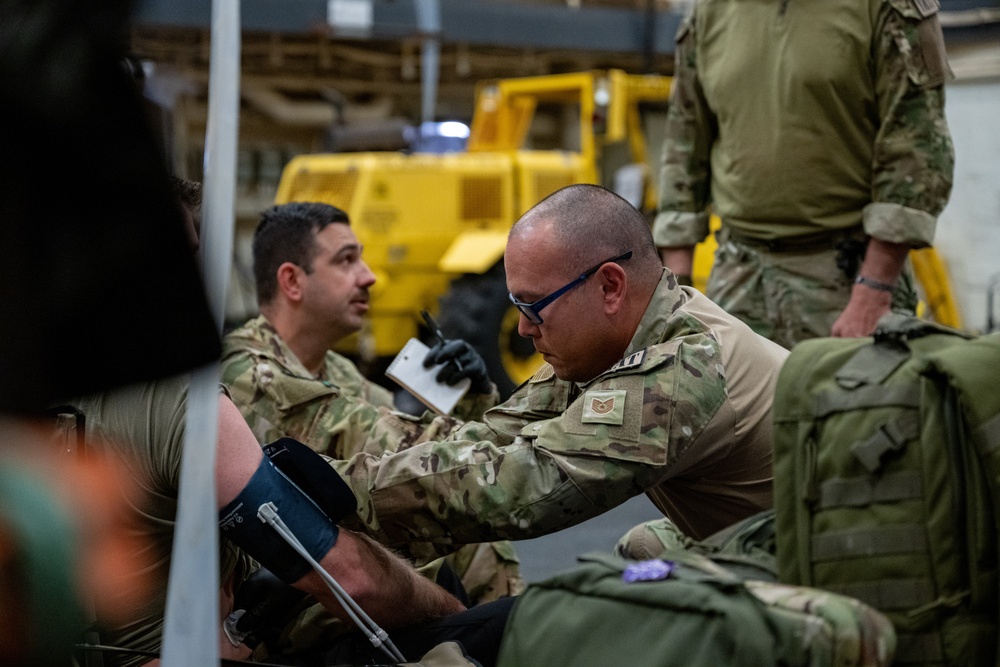 Sailors, Airmen conduct joint medical training aboard USS Somerset during Steel Knight 24