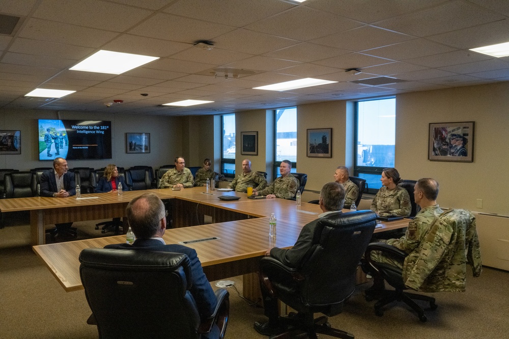 181st Intelligence Wing Hosts the U.S. Air Force Honorary Commanders program for Terre Haute Community Leaders