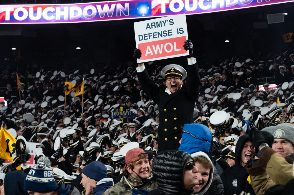 MCPON James Honea attends 125th Army-Navy Football Game