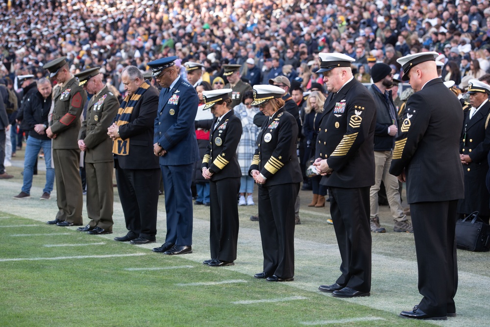 MCPON James Honea attends 125th Army-Navy Football Game