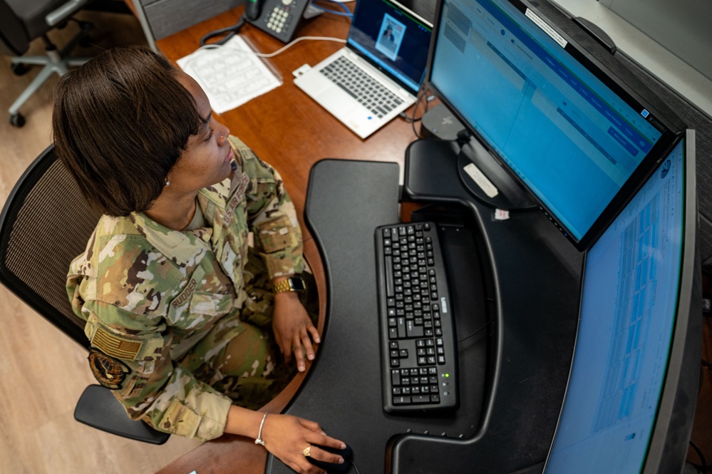 C-17 loadmaster ensures mission readiness at Joint Base Charleston