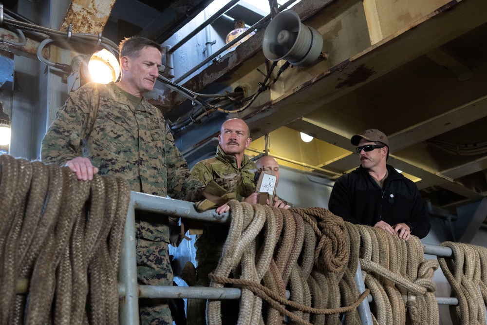 3rd AA Bn. conducts ACV ship-to-shore operations with USS Harpers Ferry