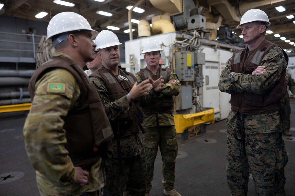 3rd AA Bn. conducts ACV ship-to-shore operations with USS Harpers Ferry