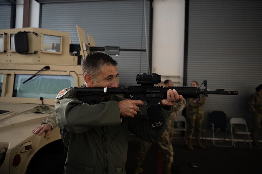 Defenders unveil weapons training simulator technology