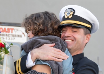 USS Spruance Returns Home after Five-Month Deployment to 5th and 7th Fleet