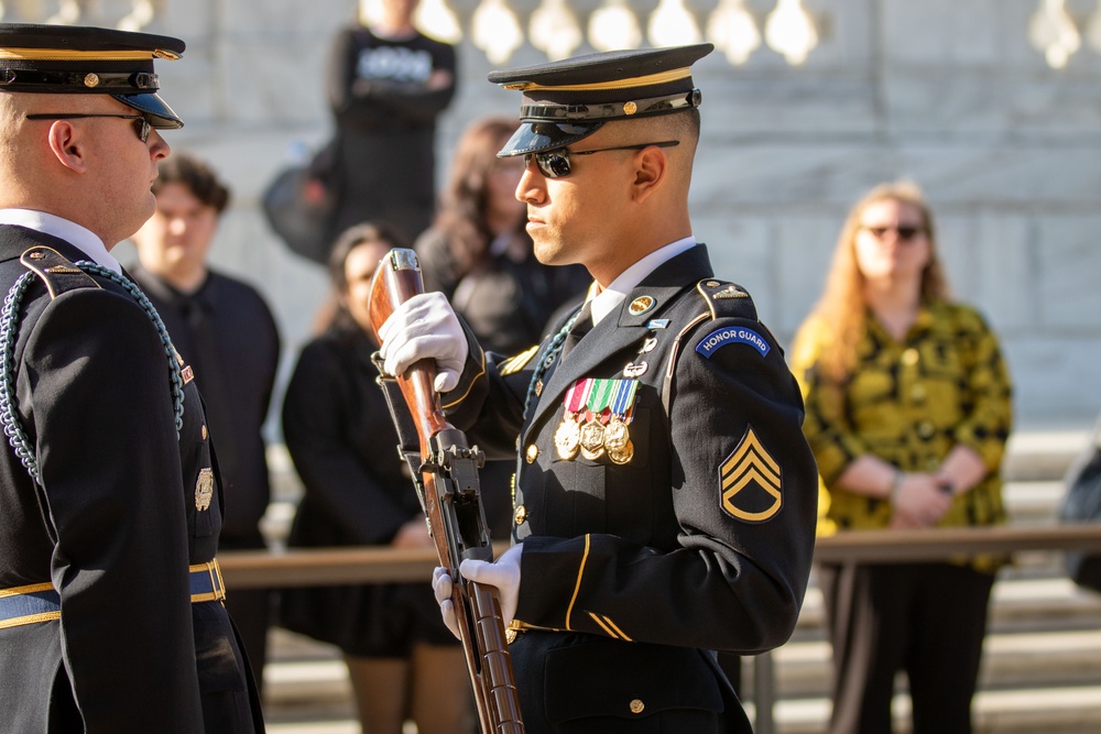 Tyler Perry, Kerry Washington and Ebony Obsidian lay a wreath at The Tomb of the Unknown Soldier