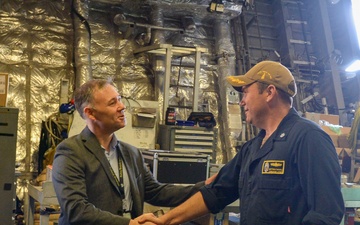 USS Manchester (LCS 14) Hosts Deputy Assistant Secretary of Defense