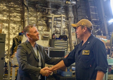 USS Manchester (LCS 14) Hosts Deputy Assistant Secretary of Defense