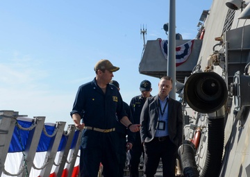 USS Manchester (LCS 14) Hosts Deputy Assistant Secretary of Defense