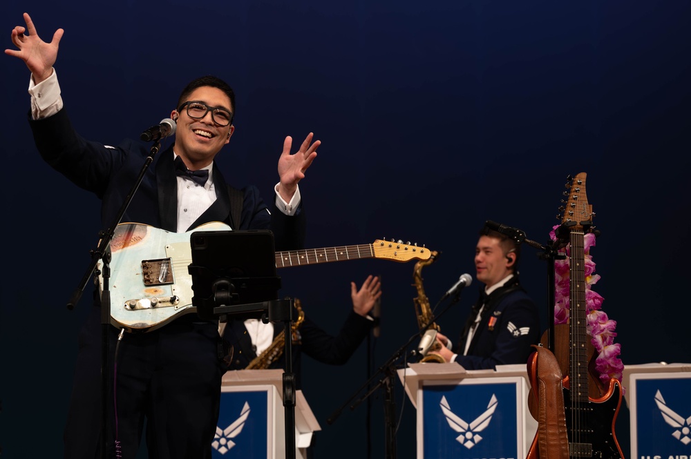 PACAF Band Brings Holiday Cheer to Musashimurayama