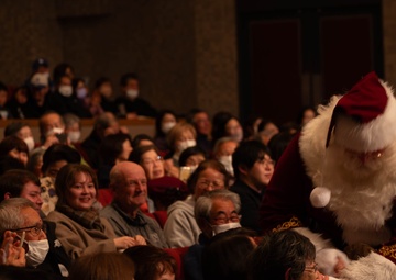 PACAF Band Brings Holiday Cheer to Musashimurayama