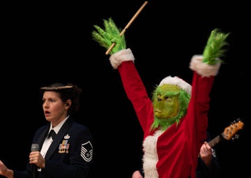 PACAF Band Brings Holiday Cheer to Musashimurayama