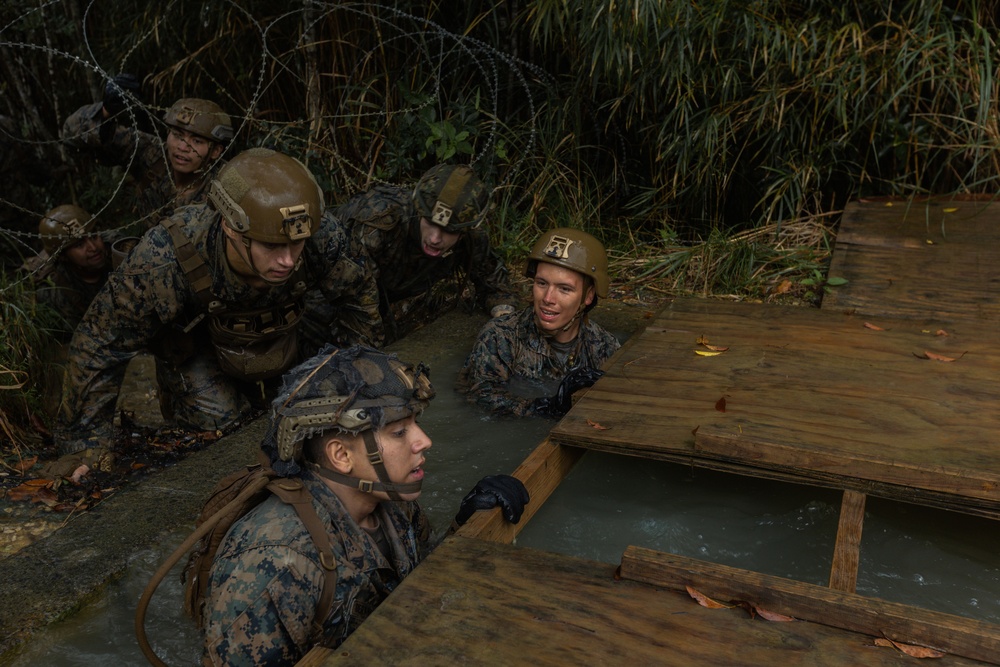 III MIG | 3d Intel. Bn. Marines Conduct the E Course