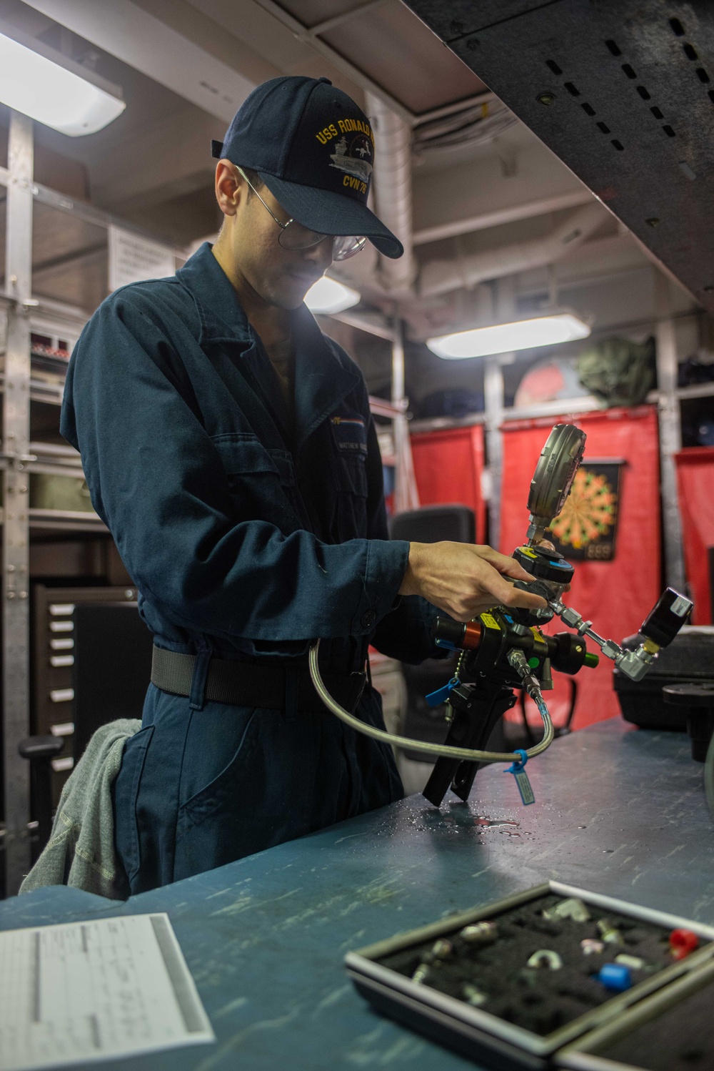 USS Ronald Reagan (CVN 76) performs aviation maintenance