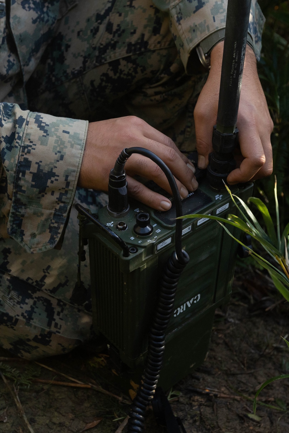 III MIG | 3d Intel. Bn. Marines Conduct Patrol