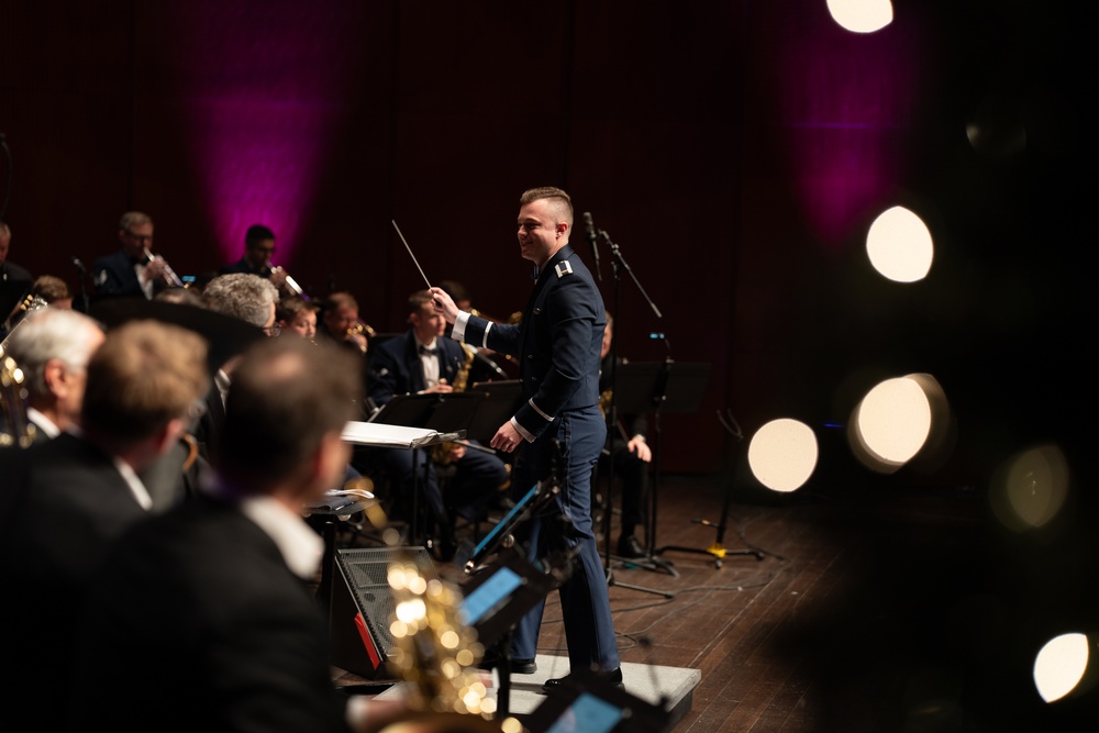 United States Air Force Band of the West performs Holiday in Blue at the Tobin