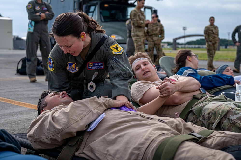 The 18th AES and VMGR-152 fly high with Hercules