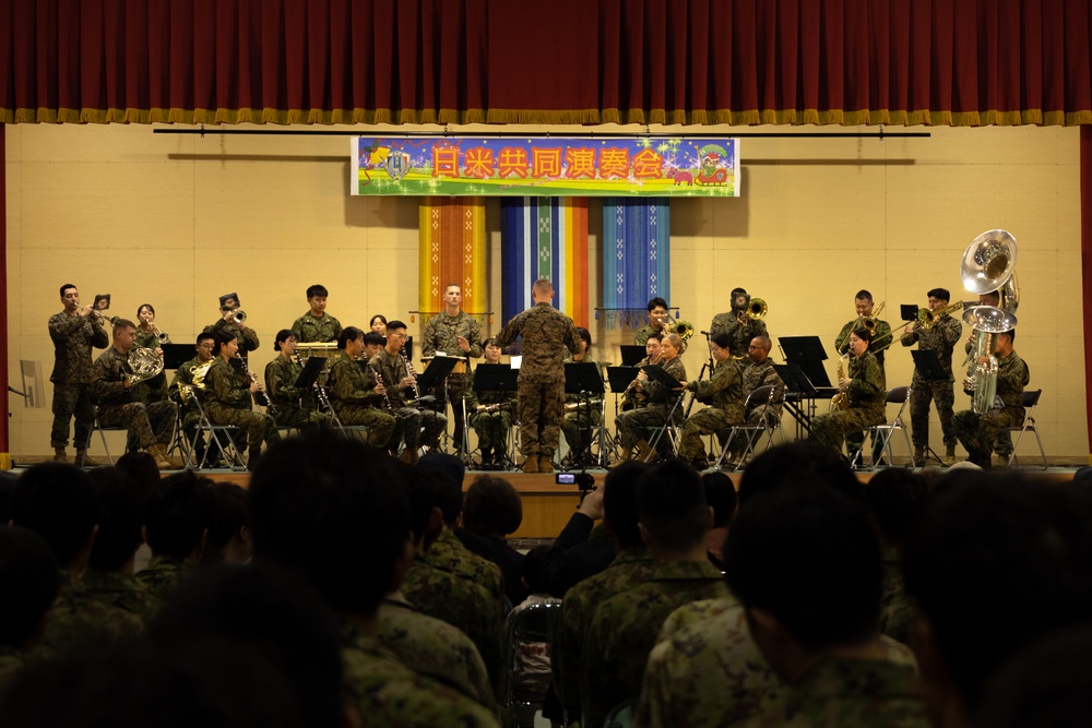 III Marine Expeditionary Force Band Performs At Camp Ishigaki For The First Time