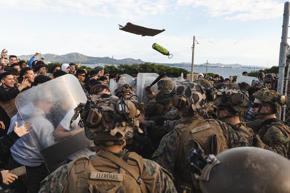 Marines with the 31st Marine Expeditionary Unit conduct embassy reinforcement exercise