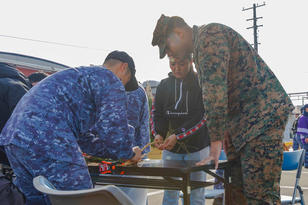 FAW 31 hosts a traditional Mochitsuki event at MCAS Iwakuni