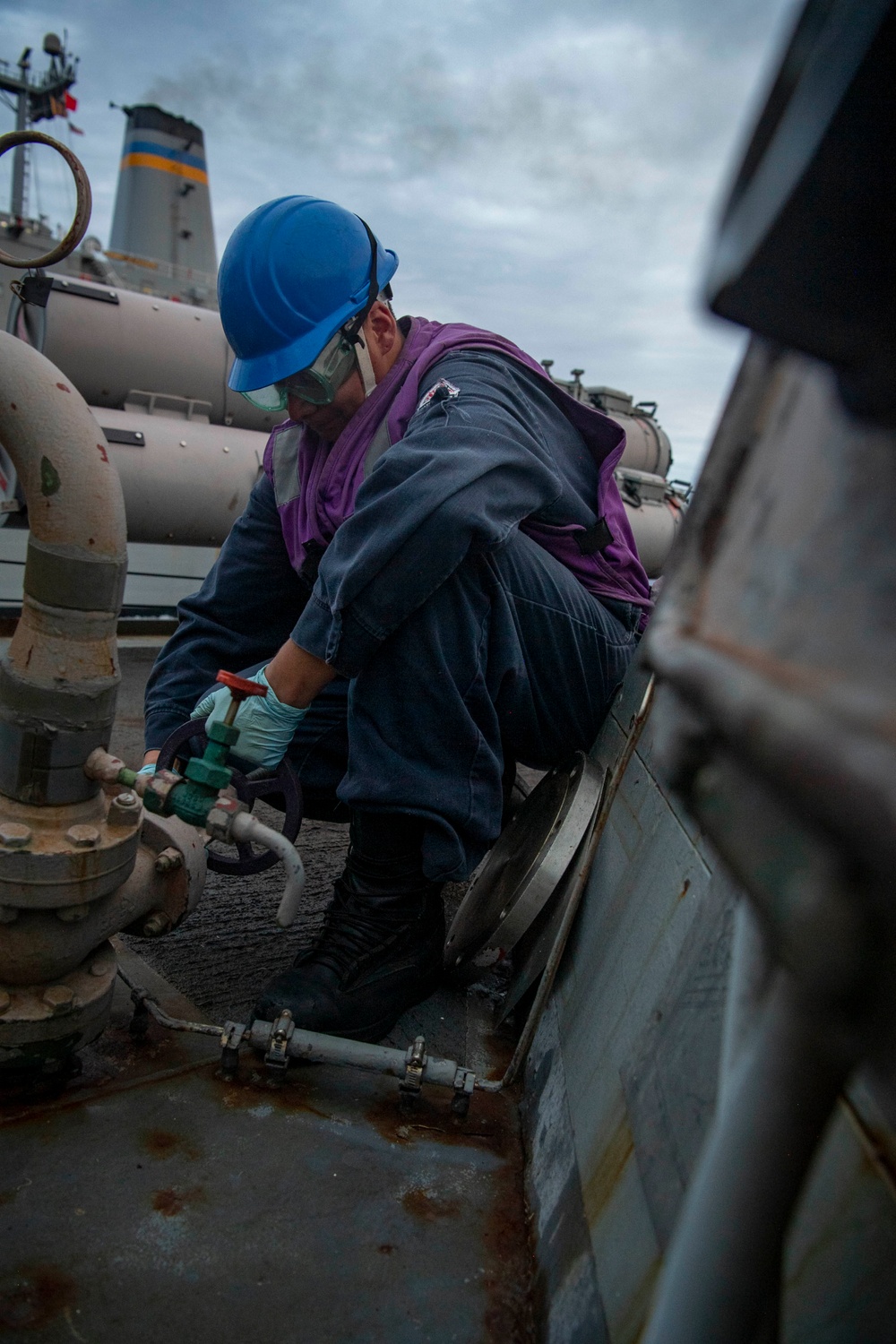 USS Sterett conducts routine operations as part of the Carl Vinson Carrier Strike Group