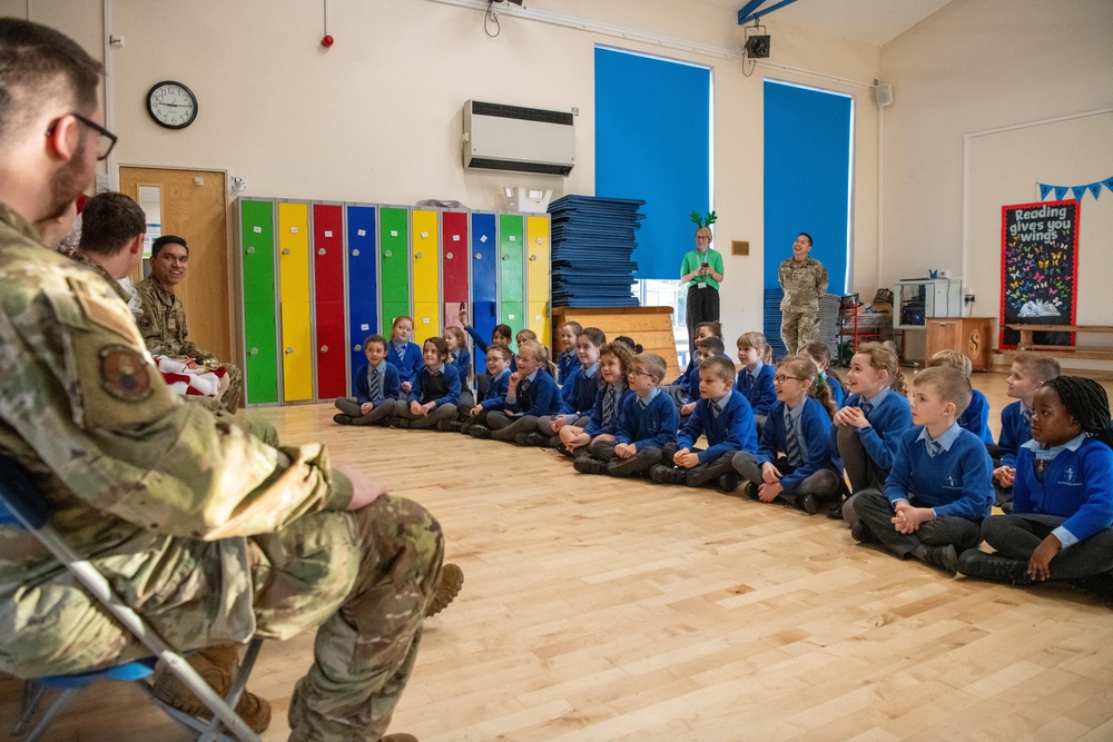 Pathfinders bring holiday cheer to local schools