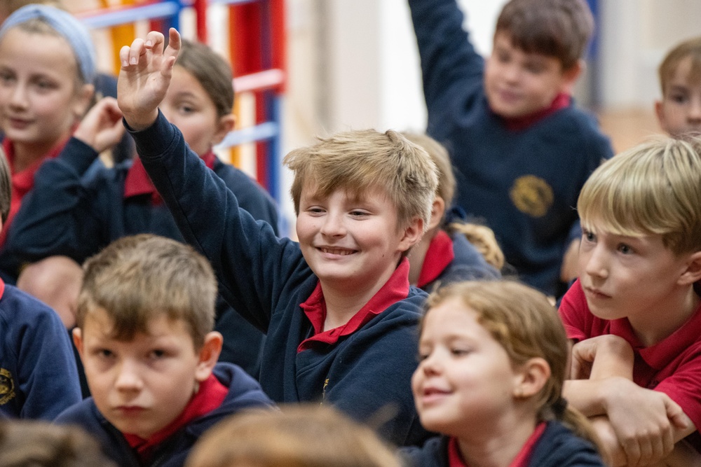 Pathfinders bring holiday cheer to local schools