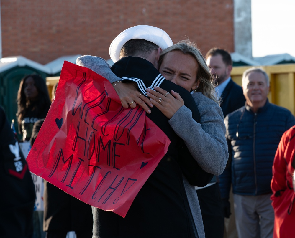 USS Bulkeley (DDG 84) Returns to homeport Rota, Spain