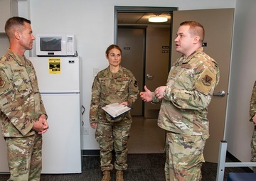 16th Air Force deputy commander visits the 70th ISRW