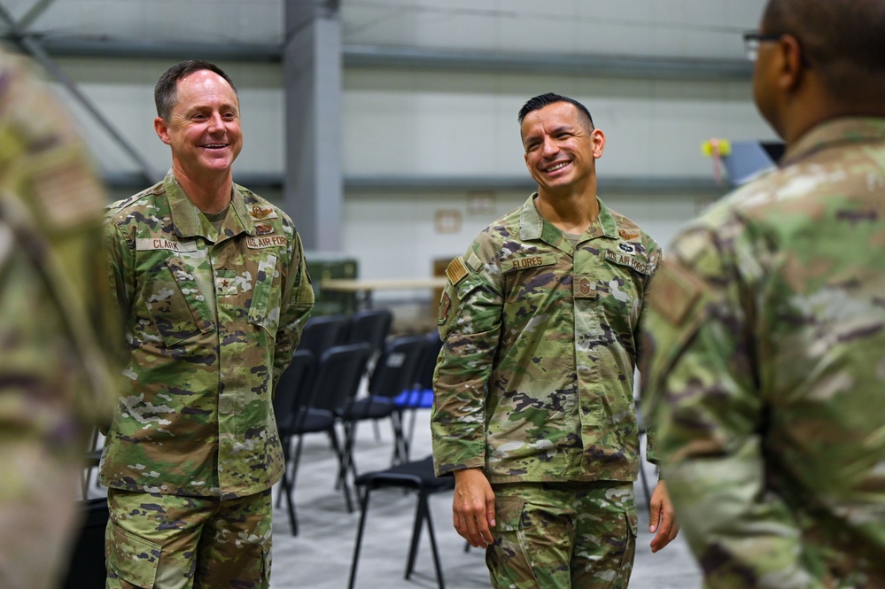 31 Fighter Wing leaders bring holiday cheer to deployed Airmen