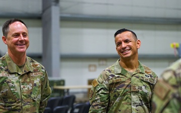 31 Fighter Wing leaders bring holiday cheer to deployed Airmen