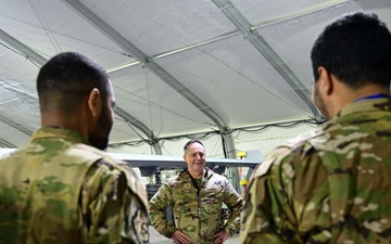 31 Fighter Wing leaders bring holiday cheer to deployed Airmen