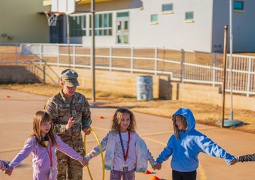 Fort Huachuca Soldiers inspire and educate at Bella Vista Elementary’s 3rd Annual Partnership in Education event