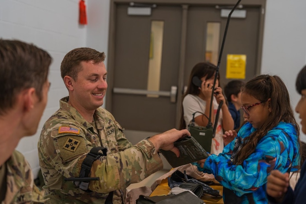 Fort Huachuca Soldiers inspire and educate at Bella Vista Elementary’s 3rd Annual Partnership in Education event