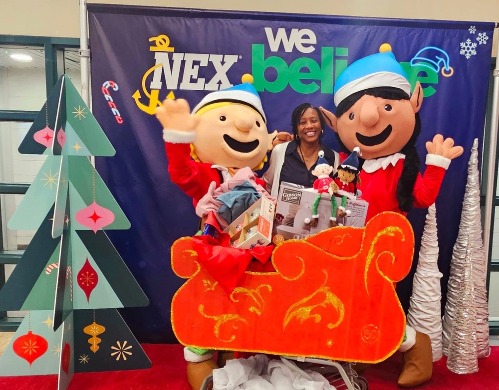 Holiday Season Made Merry and Bright for Navy Exchange Patrons